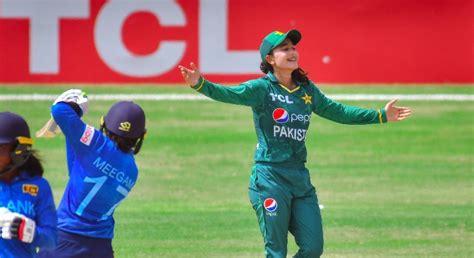 La Coppa del Mondo di Cricket Femminile 2022: Un momento epocale per il cricket femminile pakistano e l'ascesa fulminea di Tuba Hassan.